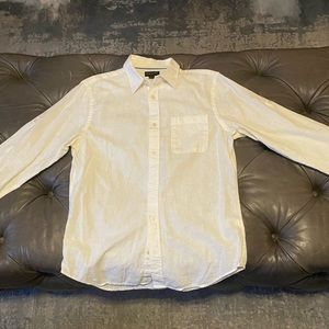 Banana Republic linen/cotton white long sleeve shirt.
